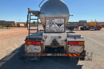 2011 Boomer Tri Axle Tri Axle Tanker Trailer