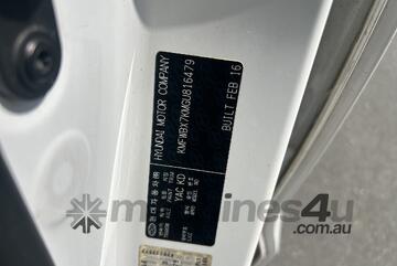 Hyundai 2016   iLoad Diesel