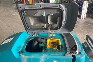 Tennant Walk Behind Floor Scrubber