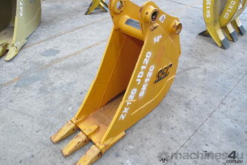 SEC 12 Ton Trenching Bucket for Hitachi ZX120/ZX135 - Includes Pin, 360mm Width SEC 12 Ton Trenching Bucket for Hitachi ZX120/ZX135 - Includes Pin, 360mm Width