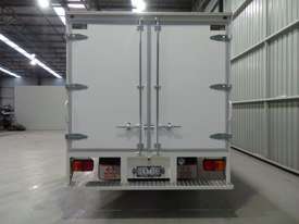 Hino FD 1124-500 Series Refrigerated Truck - picture2' - Click to enlarge