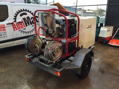 28 hp trailer mount pressure washer for hire