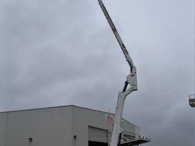 JLG 800AJ Knuckle Boom - picture0' - Click to enlarge