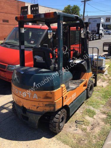 caption Used Toyota 7FB25 electric forklift