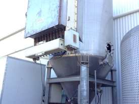 Dust Extractor Collector DCE Vokes - picture0' - Click to enlarge