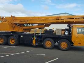 Kato 2009 KR550VR Truck mounted crane - picture0' - Click to enlarge