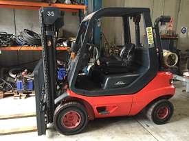 Linde 2.5 tonne container mast forklift - picture0' - Click to enlarge