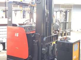 HC REACH TRUCK LOW HRS 6.5M LIFT GOOD CONDITION - picture0' - Click to enlarge
