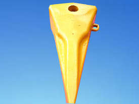 Brand new, un-used genuine CAT single shank ripper tip for D11 bulldozer - reduced from $450 - picture0' - Click to enlarge