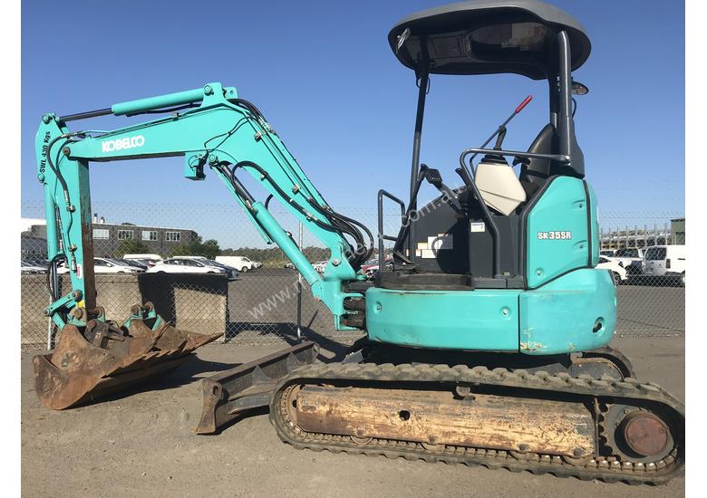 caption Kobelco SK35SR Tracked-Excav Excavator