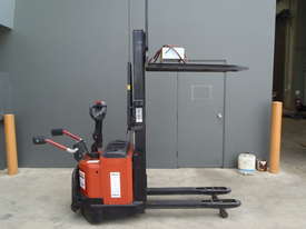 BT Electric Pallet Stacker with rider platform - Price Reduced! - picture2' - Click to enlarge