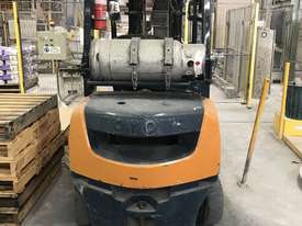 2.5 Ton Toyota Forklift  - picture2' - Click to enlarge