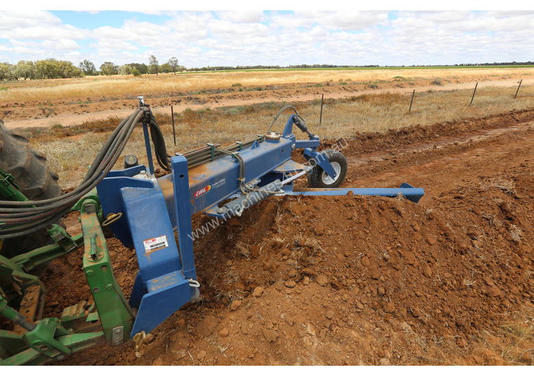 caption Heavy Duty Tractor 3 Point Linkage Grader Blade