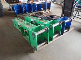 Various Hydraulic Hammers - picture0' - Click to enlarge
