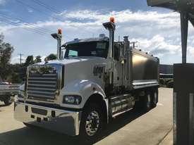 2018 Mack Trident 6 x 4 Tipper - picture0' - Click to enlarge