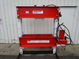 100 Ton hydraulic press - picture0' - Click to enlarge