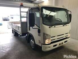 2011 Isuzu N Series - picture0' - Click to enlarge