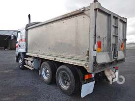 MACK QH688RS Tipper Truck (T/A) - picture2' - Click to enlarge