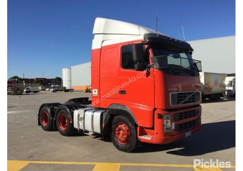 caption 2004 Volvo FH12