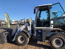 2019 UHI Machinery UWL150 Hyd Pilot Control 57HP 1.5T Capacity Free 3 Buckets - picture0' - Click to enlarge