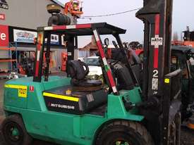 Forklift Diesel Mitsubishi 5 ton diesel  - picture0' - Click to enlarge