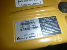 TOPCON GX-60 GPS - picture2' - Click to enlarge