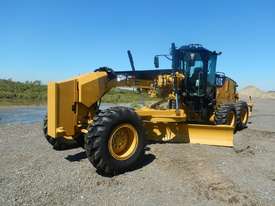 CAT 12M Motor Grader c/w 4200mm Blade - picture0' - Click to enlarge