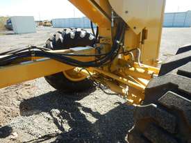 CAT 12M Motor Grader c/w 4200mm Blade - picture2' - Click to enlarge