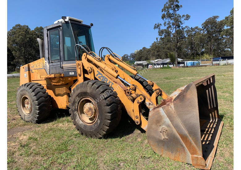 Used Case 721B Wheel Loader in , Listed on Machines4u
