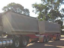 19 m set B Double Grain trailers - picture0' - Click to enlarge