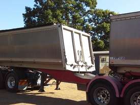 19 m set B Double Grain trailers - picture1' - Click to enlarge