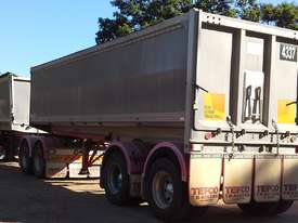 19 m set B Double Grain trailers - picture2' - Click to enlarge