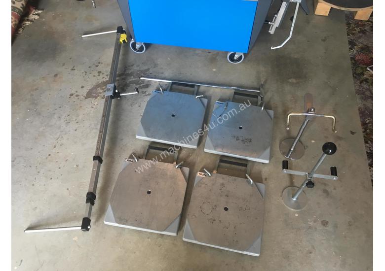caption RACAGLIOLI RAV TD 3000 HP.B COMPUTERIZED WHEEL ALIGNMENT