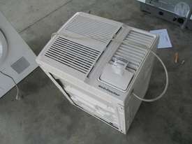 Kelvinator Window Mount Air Conditioner - picture0' - Click to enlarge