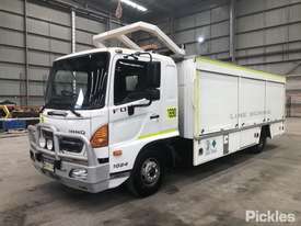 2009 Hino FD1J Series 2 - picture2' - Click to enlarge