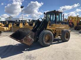 Caterpillar IT24F Loader - picture0' - Click to enlarge