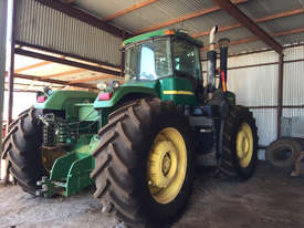 John Deere 9320 FWA/4WD Tractor - picture1' - Click to enlarge
