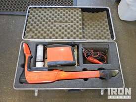 Metro Tech 810Dx Underground Pipe & Cable Locator - picture0' - Click to enlarge