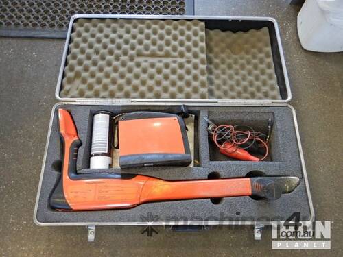 Metro Tech 810Dx Underground Pipe & Cable Locator