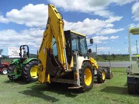 4x4 Backhoe with Cab - picture2' - Click to enlarge