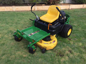 John Deere Z235 Zero Turn Lawn Equipment - picture0' - Click to enlarge