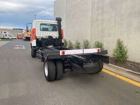 Fuso Fighter Cab chassis Truck - picture1' - Click to enlarge