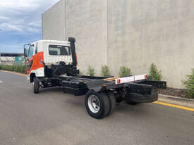 Fuso Fighter Cab chassis Truck - picture2' - Click to enlarge