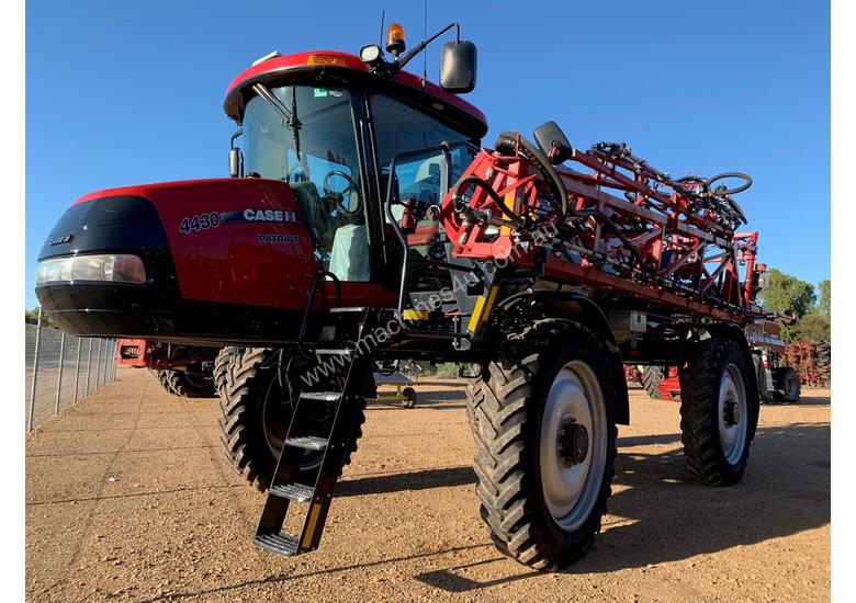 Used 2015 Case IH Case IH 4430 Patriot Self Propelled Sprayer Self