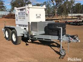 2014 Syncro Tech Trailers Fuel Trailer - picture0' - Click to enlarge