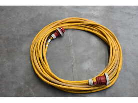 CABLES 415V 63A 10M - Hire - picture1' - Click to enlarge