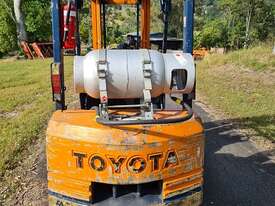 Toyota 25 Dual Fuel Forklift 2.5 Tons - picture2' - Click to enlarge