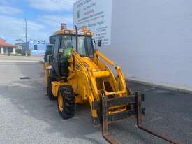 JCB 2CX Backhoe with extender Hoe - picture1' - Click to enlarge