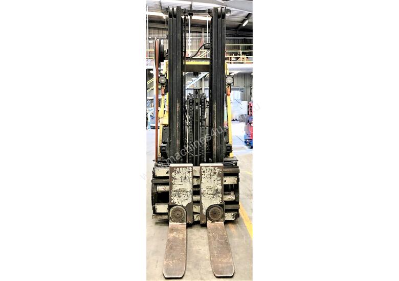 caption 2.5T LPG Counterbalance Forklift
