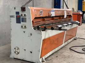 Hot Deal! 3100mm x 4mm Hydraulic Guillotine - Cuts Well Priced to Sell Due to Incoming Containers - picture1' - Click to enlarge